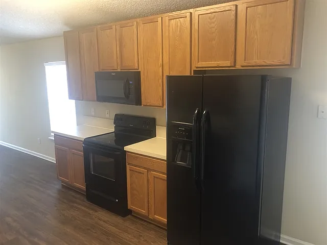 1804 Saw Lake Dr — Photo 2