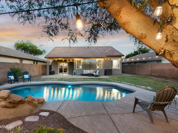 4256 E CLOUDBURST Court, Gilbert, AZ 85297