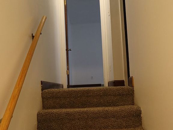 2nd image of 2305 Southridge Dr #A