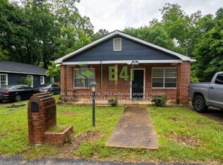 909 E 8th St, West Point, GA 31833