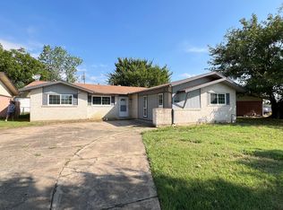 3033 McCarthy St, Irving, TX 75062