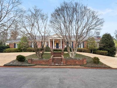 3020 Woodleigh Rd, Mountain Brook, AL, 35223