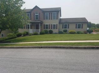 204 Crystal Cir, Birdsboro, PA