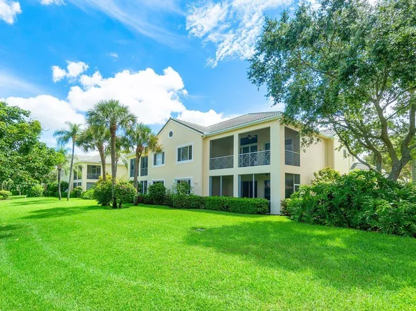 109 Palm Point Circle #A, Palm Beach Gardens, FL 33418