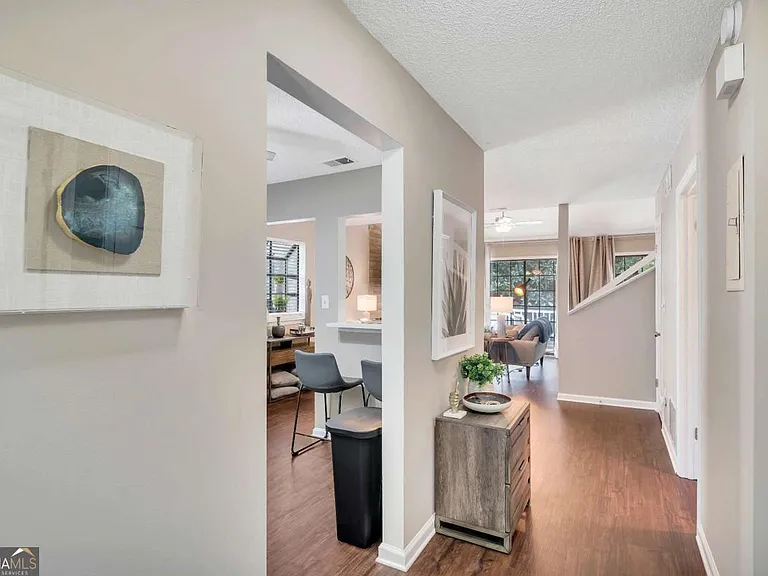 1114 Falling Water Dr SE — Photo 17