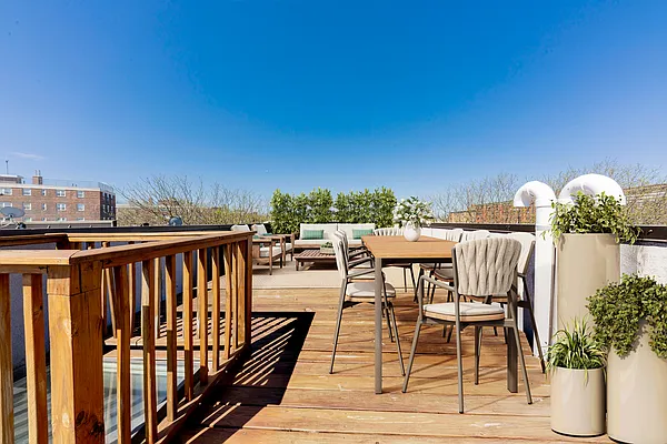 Rented by Compass | media 18