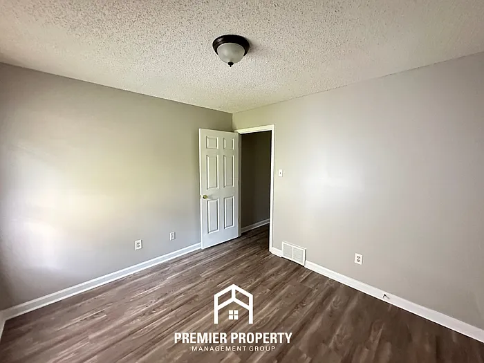 6678 Steeple Chase Cir — Photo 23