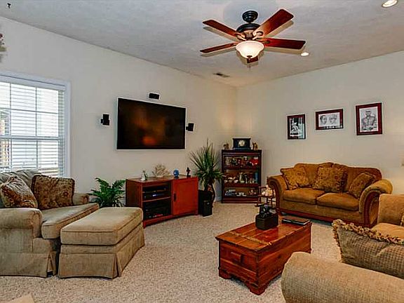 3rd image of 6277 Weathersfield Way