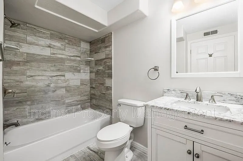2 bed, 1.0 bath, 1200 sqft, $1,400 — Photo 4