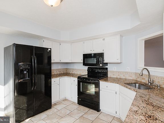 5th image of 1243 Athens Ct