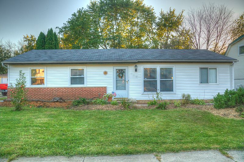 1st image of 209 S Orchard Dr