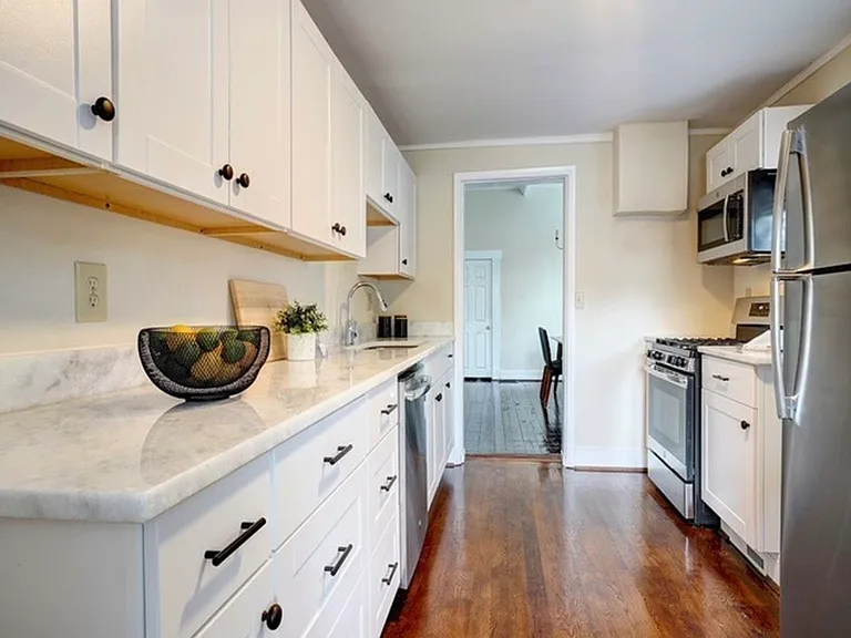 213 E 3rd St — Photo 3