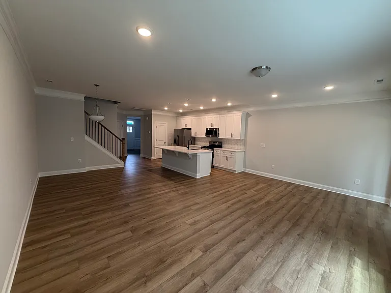 4327 Black Ct — Photo 10