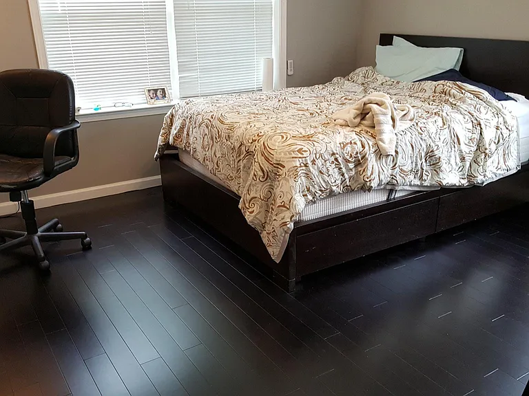 400 Mercury Dr — Photo 16