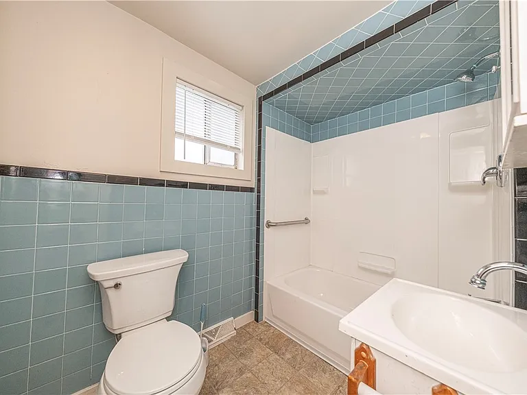 1067 Cleveland Ave — Photo 21