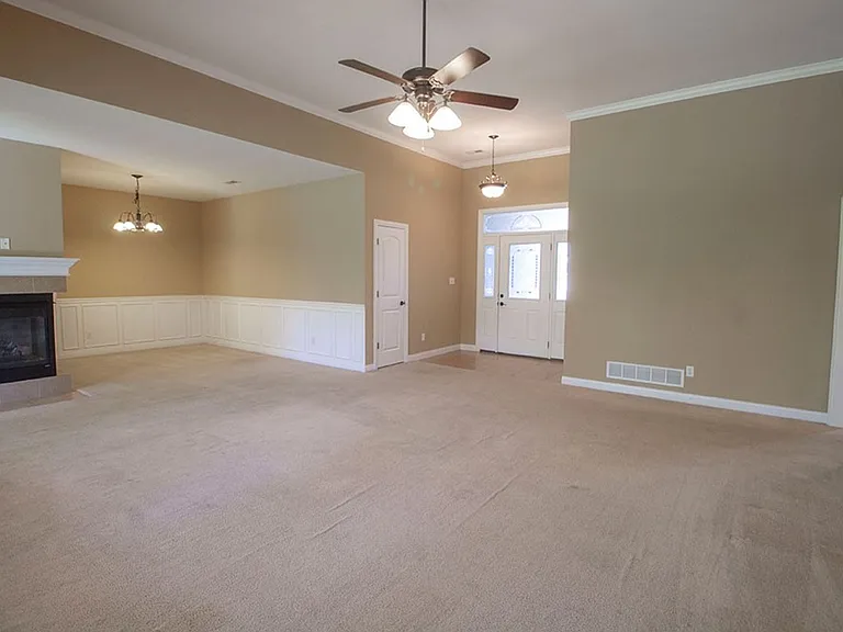 5305 Chamois Dr — Photo 5