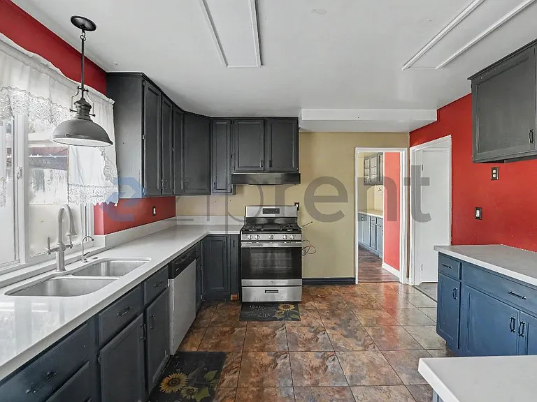 714 Appleton Rd — Photo 9