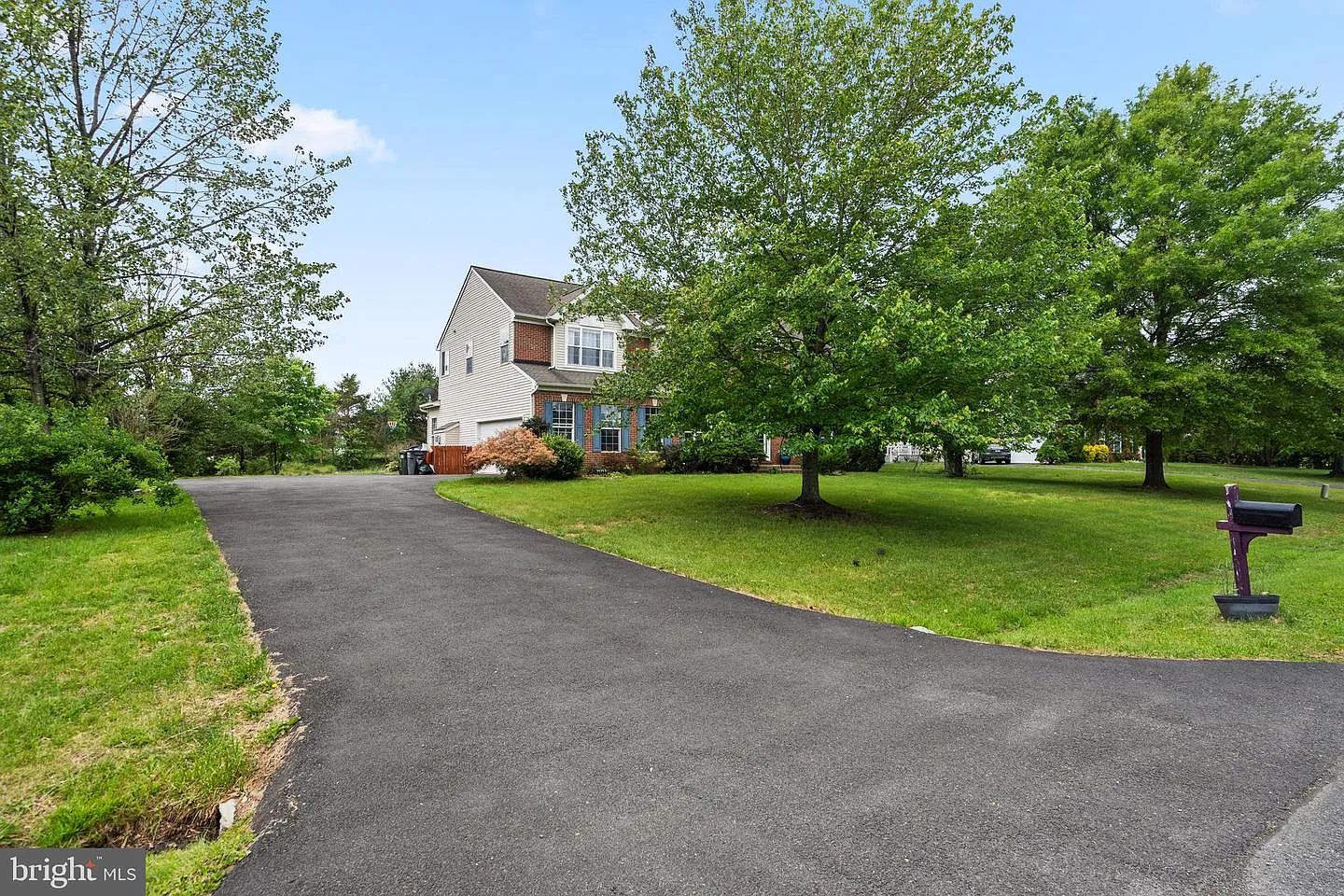 5 bed, 3.5 bath, 4956 sqft, $4,700 — Photo 3