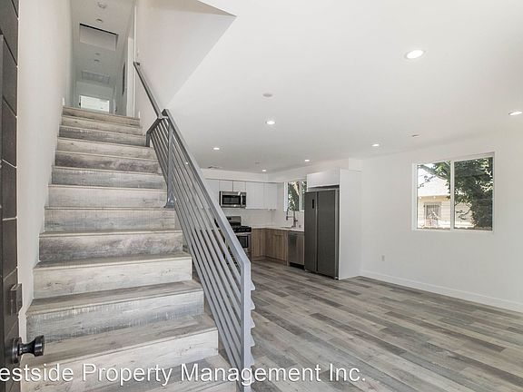 5th image of 543 N Virgil Ave #10995276