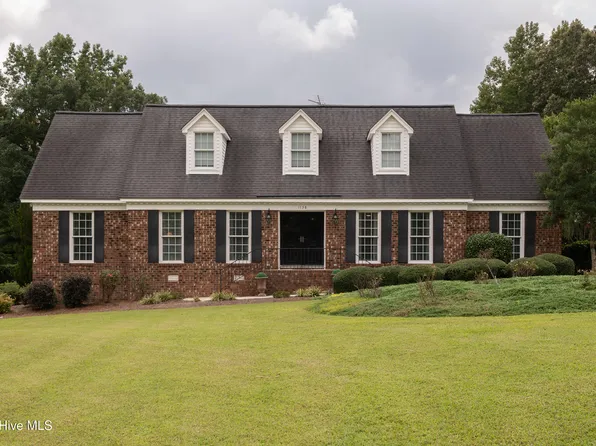 1138 Galloway Road, Grimesland, NC 27837