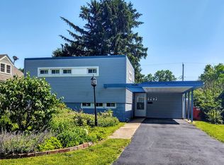 1307 W Clark St, Champaign, IL 61821