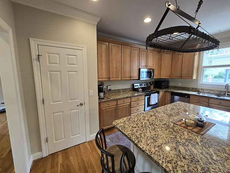 4120 Oriole Pl — Photo 21