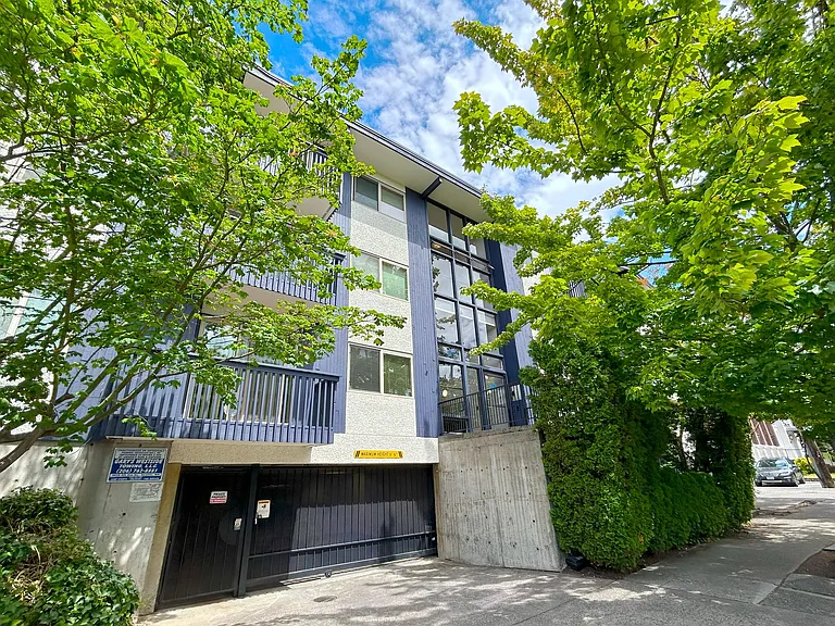 Wingate Apartments — Photo 4