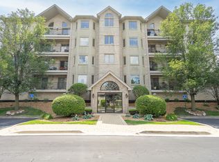 11851 Windemere Ct APT 303, Orland Park, IL