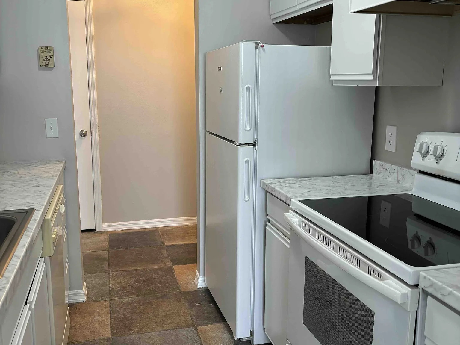 315 Grant Ave — Photo 4