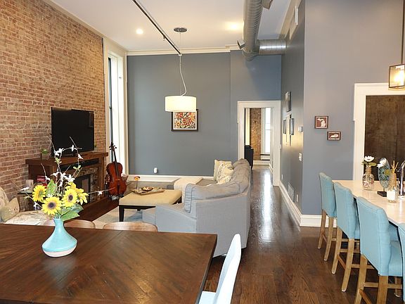 5th image of 415 E Market St Unit 202