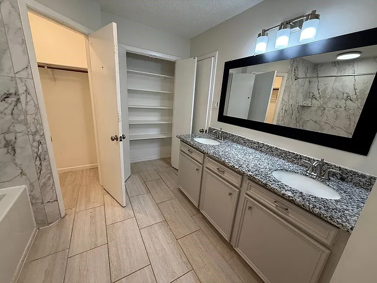 646 Fair Oak Dr — Photo 18