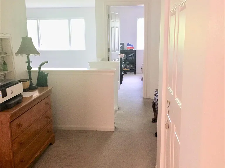 643 Creekside Cir — Photo 24