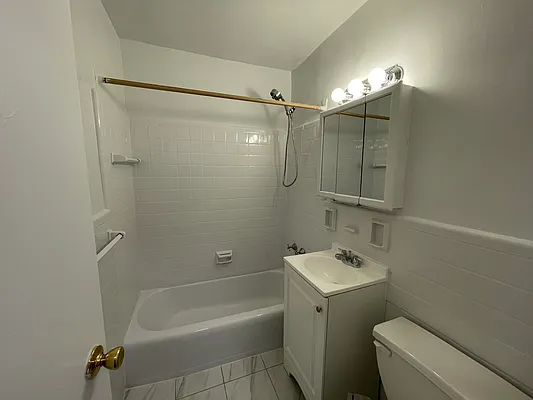 Rented by Cohen Smith Chang LLC | media 6