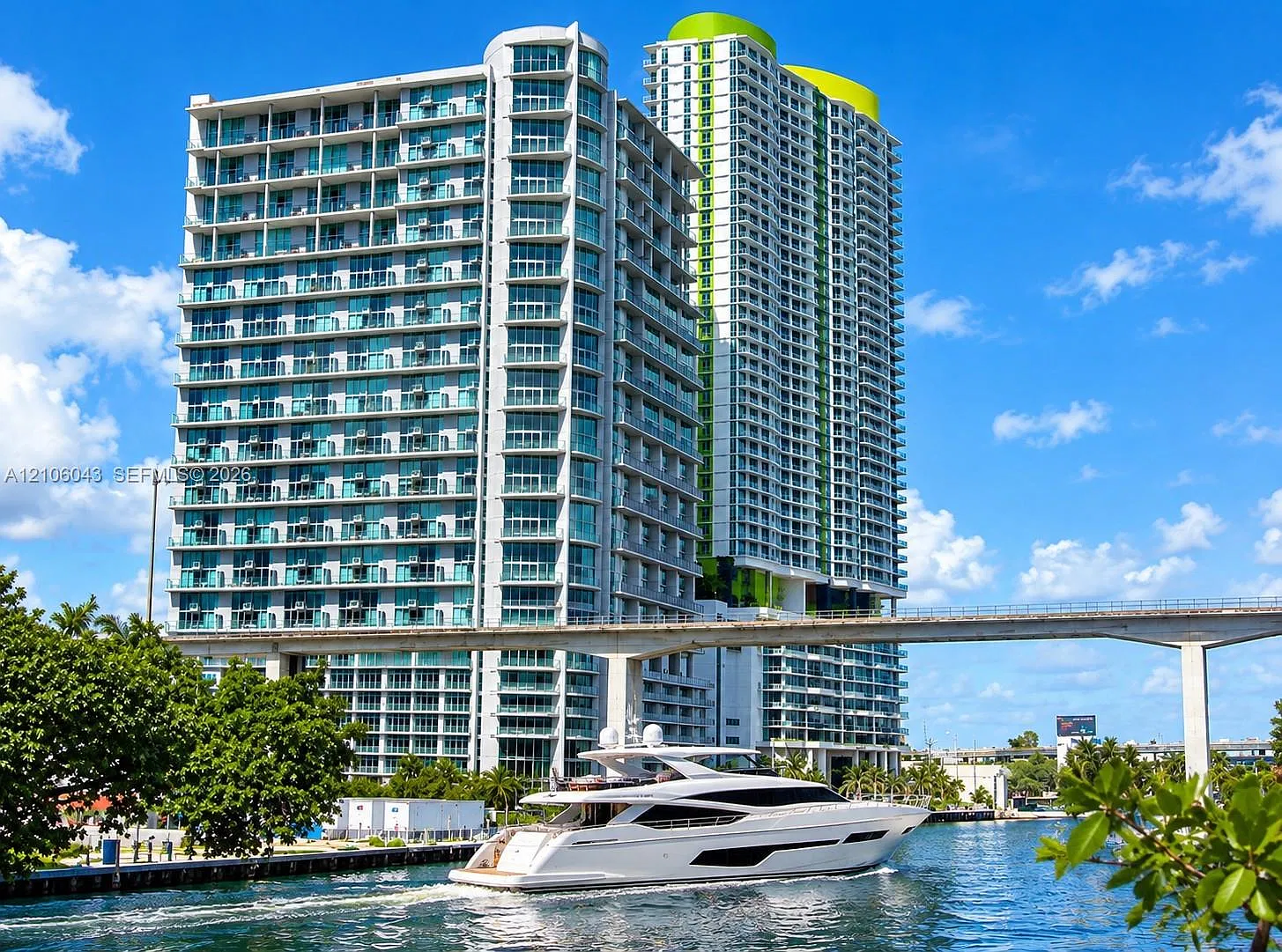 Neo Vertika Condo — Photo 1