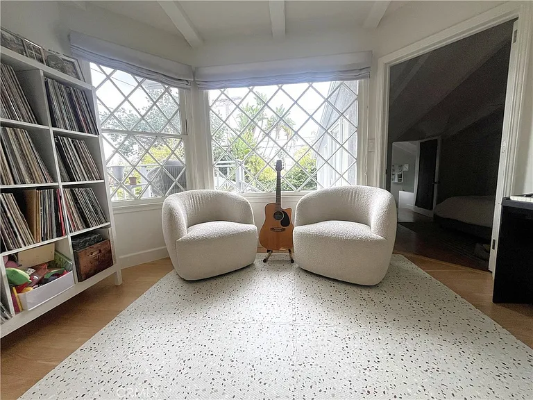 1644 Wellesley Dr — Photo 10