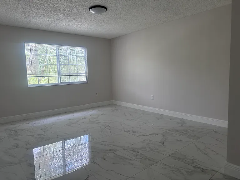 5011 Wiles Rd #207 — Photo 20