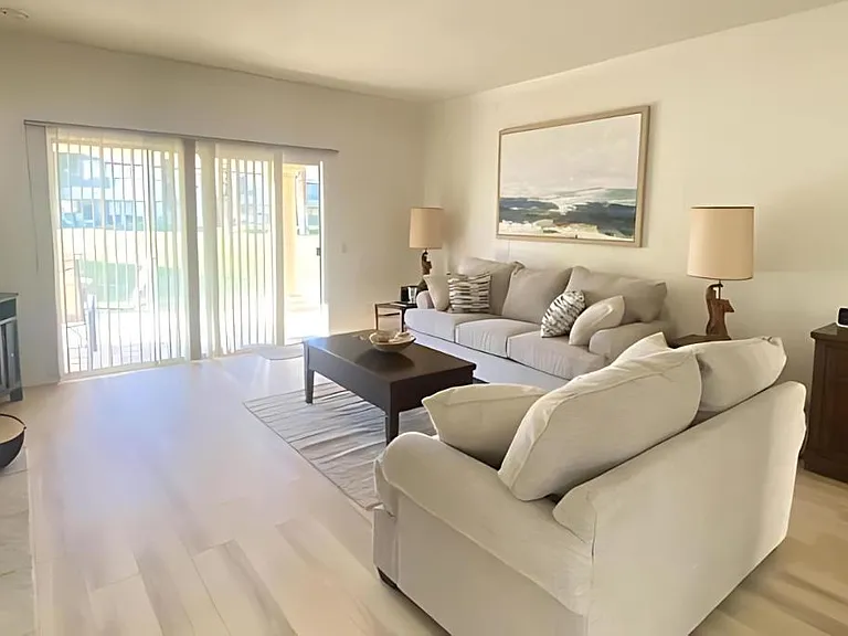 778 Montana Vista Dr — Photo 2