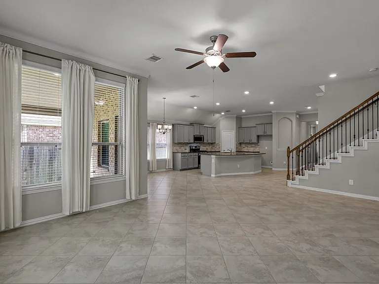 122 S Bearkat Ct — Photo 15