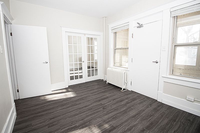 Winnipeg Apartment for rent - 2 Bedrooms — photo 16