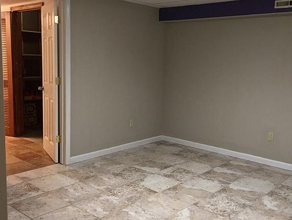 3rd image of 7 Stonecress Ln #7