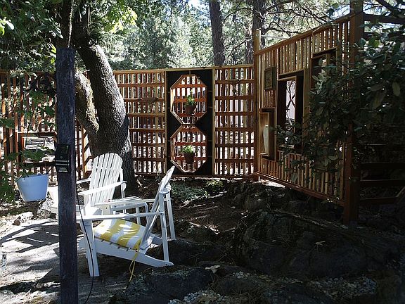 Seclude Reading Area