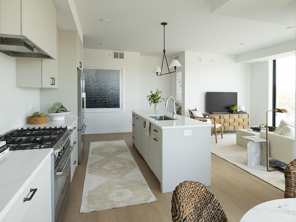 1st image of 3405 W 44th St #4926048