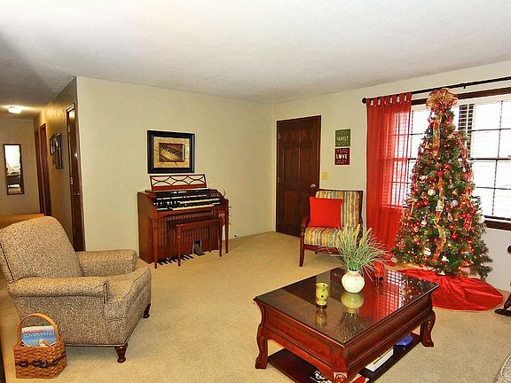 5th image of 2021 Anthony Dr
