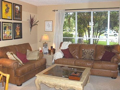 Living Room with floor to ceiling window