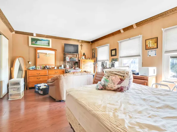 49 Hull Street image 12 of 29