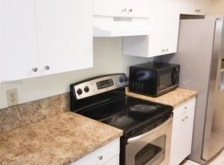 15661 SW 104th Ter APT 319, Miami, FL 33196