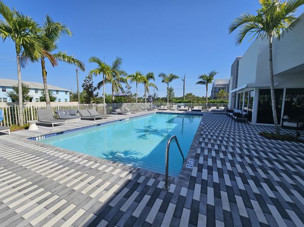 400 SE Central Pkwy #441-4104