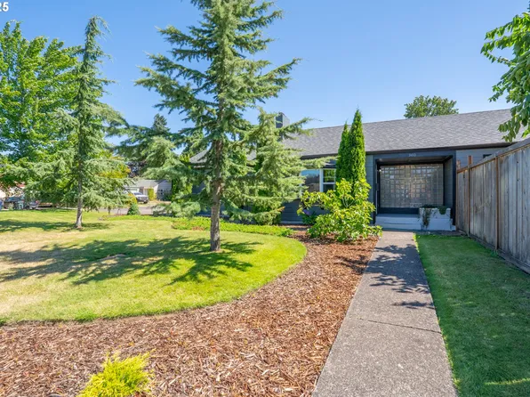 3410 Bell Ave, Eugene, OR 97402