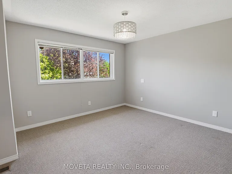 30 Briardale Pl — Photo 45