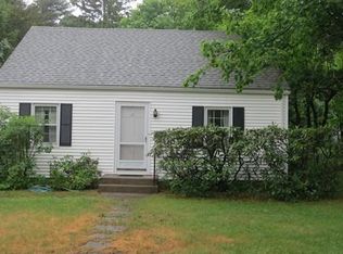 15 Carolyn St, Northampton, MA 01062